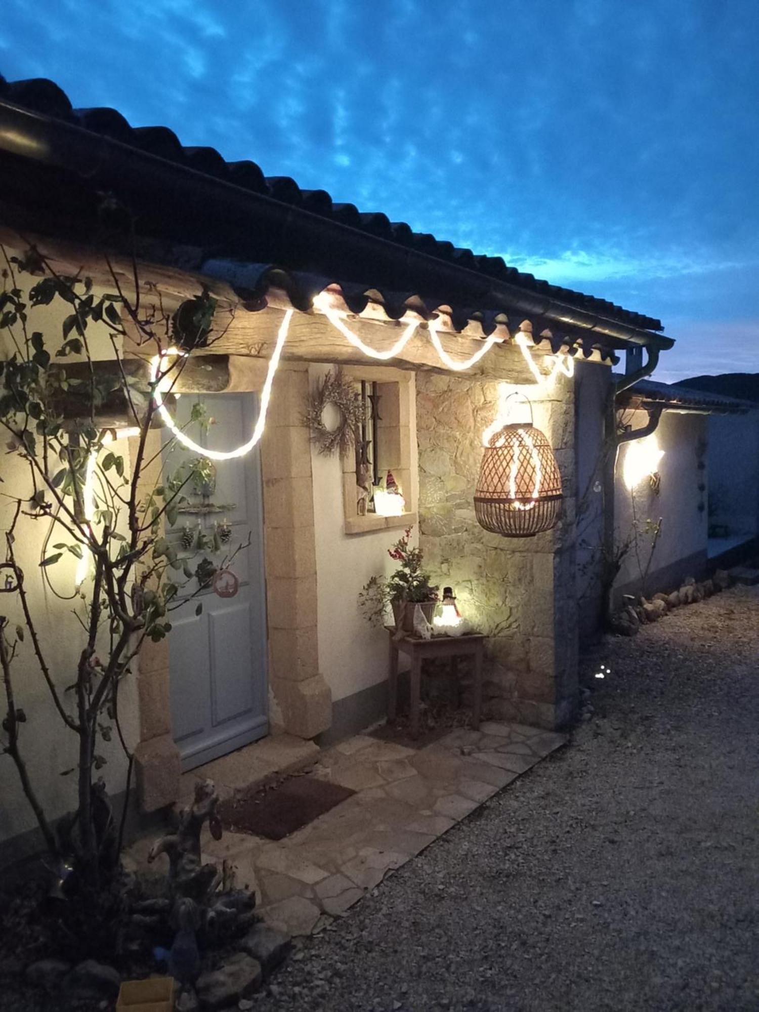 Gite La Mountagna Peyroules Exterior photo